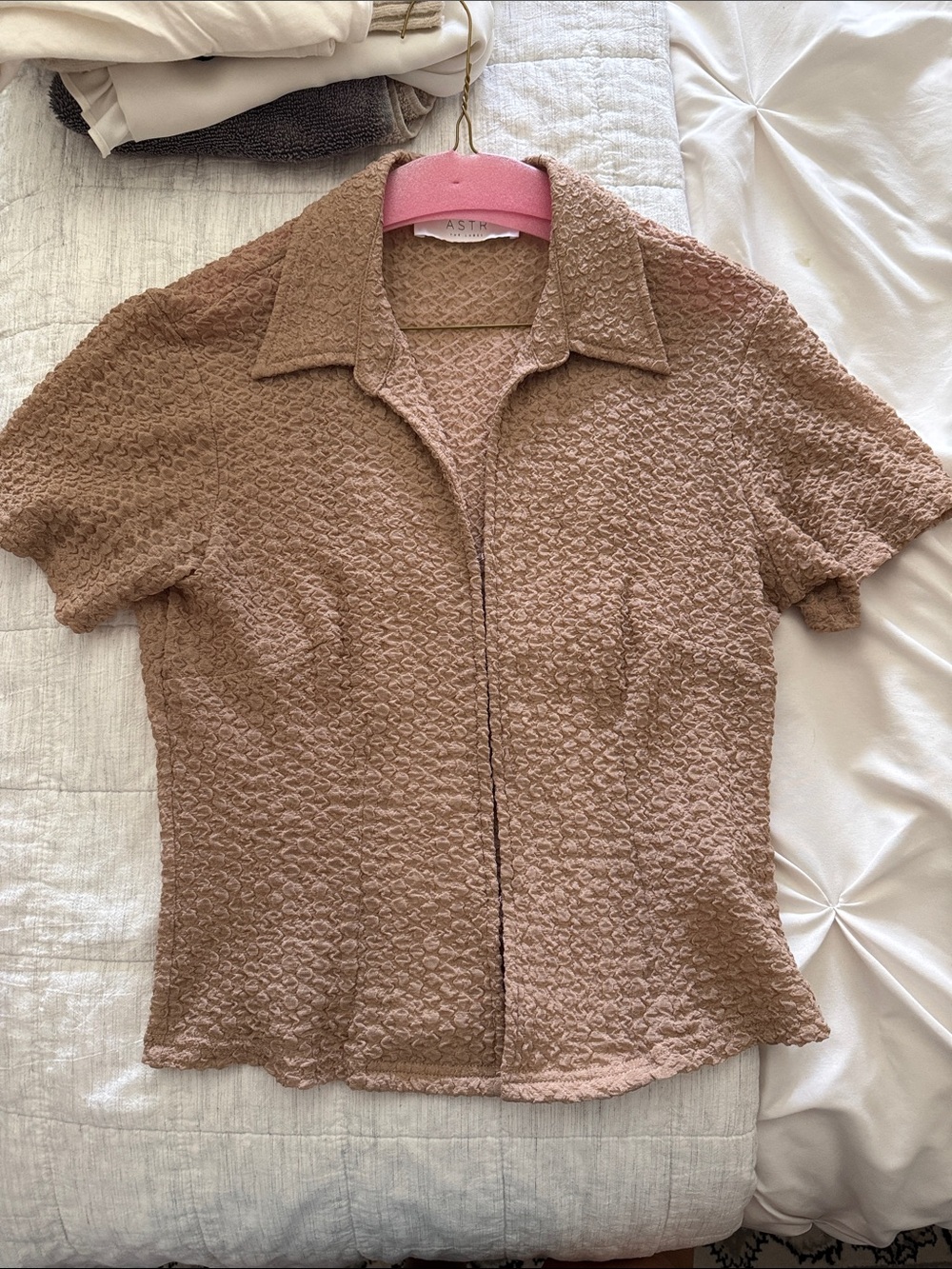 ASTR puckered short sleeve top small